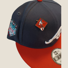 Cargar imagen en el visor de la galería, Pin Hank Aaron 700 HR Club

