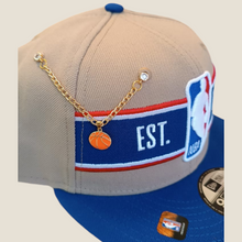 Cargar imagen en el visor de la galería, Pin con cadena balón basquetbol 🏀
