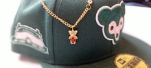 Cargar imagen en el visor de la galería, Pin de cadena Oso zirconia roja
