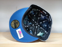 Cargar imagen en el visor de la galería, Gorra 5950 edición STAR WARS R2D2
