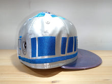 Cargar imagen en el visor de la galería, Gorra 5950 edición STAR WARS R2D2
