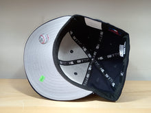 Cargar imagen en el visor de la galería, Gorra 5950 BOSTON X SWAROVSKY
