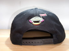 Cargar imagen en el visor de la galería, AKOLATRONIC SNAPBACK
