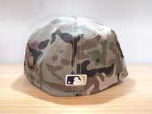Cargar imagen en el visor de la galería, Boston Red Sox Camo Crow 5950
