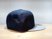 Cargar imagen en el visor de la galería, MLB YANKEES NY MULTI LOGO 5950
