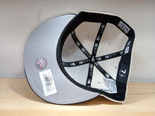 Cargar imagen en el visor de la galería, MLB YANKEES NY CROWN CORD 5950

