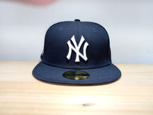 Cargar imagen en el visor de la galería, YANKEES NY PATCH WORLD SERIES 99'5950
