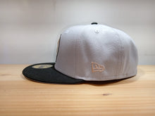Cargar imagen en el visor de la galería, CHICAGO CUBS MLB LEATHER LOGO 5950
