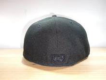 Cargar imagen en el visor de la galería, RED SOX BOSTON TRIPLE BLACK MLB 5950
