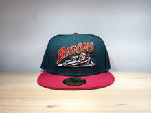 Cargar imagen en el visor de la galería, Milb BISONS GREEN/RED 5950
