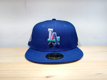 Cargar imagen en el visor de la galería, Los Angeles Dodgers Polar Lights MLB 5950
