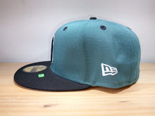 Cargar imagen en el visor de la galería, NY YANKEES PINE BLACK MLB 5950
