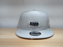 Cargar imagen en el visor de la galería, APE GRIS SNAPBACK BAPE

