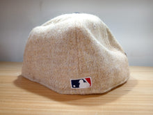 Cargar imagen en el visor de la galería, Harris Tweed X MLB Atlanta Braves 5950
