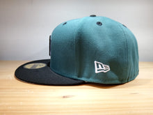 Cargar imagen en el visor de la galería, DETROIT TIGERS PINE BLACK MLB 5950
