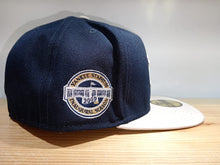 Cargar imagen en el visor de la galería, NEW YORK YANKEES CANVAS 5950
