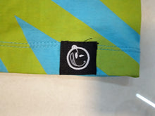 Cargar imagen en el visor de la galería, Playera Tank Top Camo Yums
