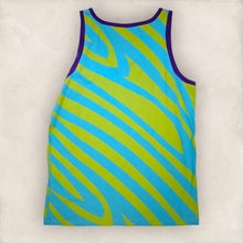 Cargar imagen en el visor de la galería, Playera Tank Top Camo Yums
