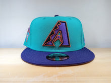 Cargar imagen en el visor de la galería, Snapback D-Backs Arizona Metalic Logo
