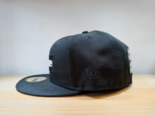 Cargar imagen en el visor de la galería, 59Fifty Supreme x New Era x Sharpie Black
