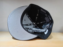 Cargar imagen en el visor de la galería, 59Fifty Supreme x New Era x Sharpie Black
