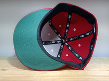 Cargar imagen en el visor de la galería, Gorra 5950 DIONIC SNOWFLAKE ROJA
