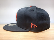 Cargar imagen en el visor de la galería, Gorra 5950 WEST SIDE LOVE edición SF GIANTS
