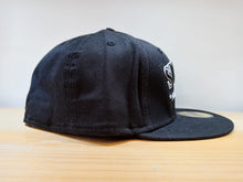 Cargar imagen en el visor de la galería, 59Fifty St. Pauli JustFitteds Exclusive New Era Cap glow
