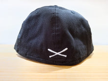 Cargar imagen en el visor de la galería, 59Fifty St. Pauli JustFitteds Exclusive New Era Cap glow
