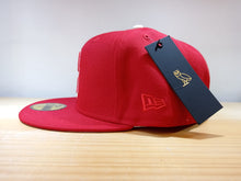 Cargar imagen en el visor de la galería, 59Fifty New Era x OVO Varsity Logo Red
