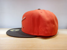 Cargar imagen en el visor de la galería, 59Fifty JustFitteds Orange Metallic
