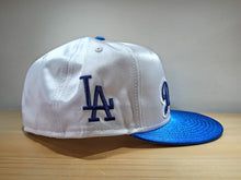 Cargar imagen en el visor de la galería, 59Fifty Los Angeles Dodgers Satin
