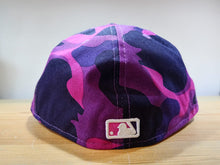 Cargar imagen en el visor de la galería, 59Fifty BAPE x MLB New Era White Sox Purple

