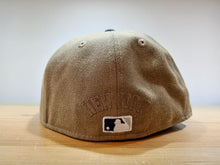 Cargar imagen en el visor de la galería, New York Yankees MLB Canvas Crown 59Fifty
