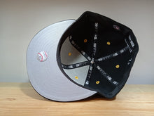 Cargar imagen en el visor de la galería, Oakland Atleticos Skull Candy Hat Club 59Fifty
