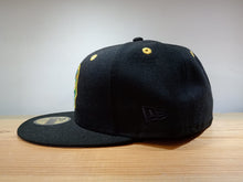 Cargar imagen en el visor de la galería, Oakland Atleticos Skull Candy Hat Club 59Fifty
