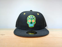 Cargar imagen en el visor de la galería, Oakland Atleticos Skull Candy Hat Club 59Fifty

