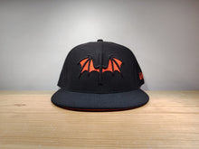 Cargar imagen en el visor de la galería, Dionic Bat Bate 59Fifty Black
