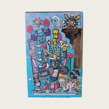 Cargar imagen en el visor de la galería, Figuras TokiDoki x Sneaker Fever Sneaker Shogun y King Kix
