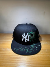Cargar imagen en el visor de la galería, 59Fifty New York Yankees Space
