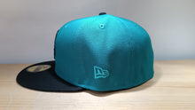 Cargar imagen en el visor de la galería, 59Fifty Chicago Blackhawks Aqua
