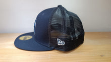 Cargar imagen en el visor de la galería, 59Fifty New York Yankees Trucker
