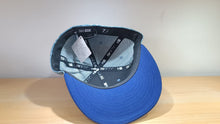 Cargar imagen en el visor de la galería, 59Fifty New Era Script Denim Logos
