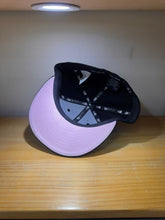 Cargar imagen en el visor de la galería, 49Fifty Zodiaco x Telleache
