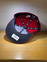 Cargar imagen en el visor de la galería, 59Fifty Diablos Rojos On Field
