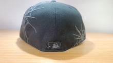 Cargar imagen en el visor de la galería, 59Fifty New York Yankees Spider Web
