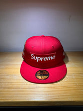 Cargar imagen en el visor de la galería, 59Fifty Supreme Box Logo City Edition
