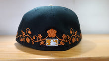 Cargar imagen en el visor de la galería, 59Fifty Detroit Tigers Floral Vine
