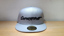 Cargar imagen en el visor de la galería, 59Fifty Supreme x Futura 2000 gris
