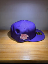 Cargar imagen en el visor de la galería, 59Fifty Arizona Diamond backs Cherry Blossom
